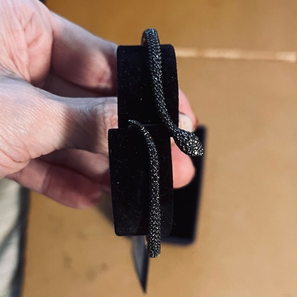 NWT Swarovski and rose gold snake bracelet - Picture 2 of 7